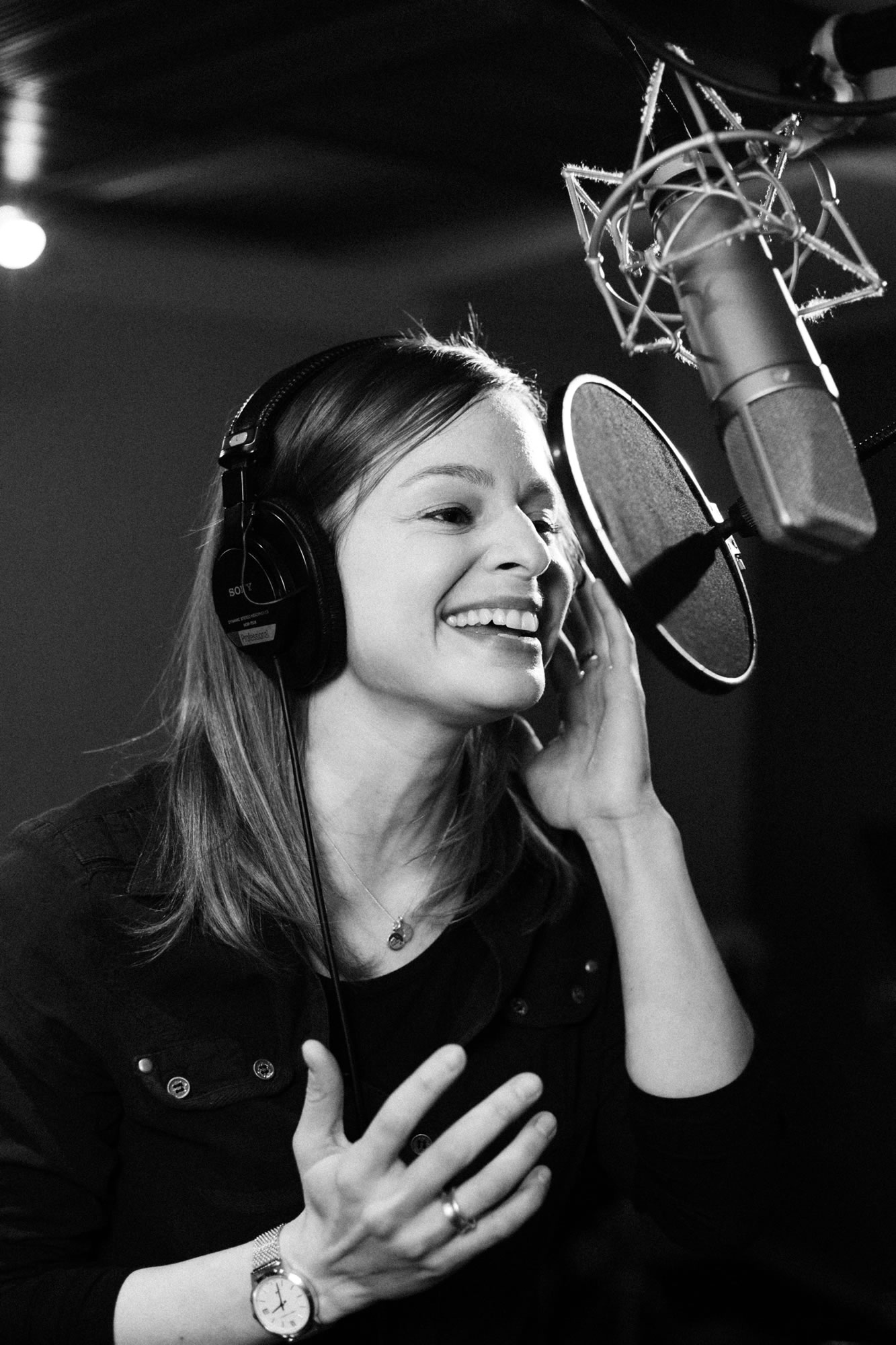 Jen Fellman singing in Studio